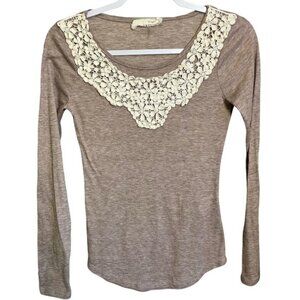 A’reve Top Tan Ribbed Knot Daisy Floral Crochet Lace Long Sleeve Stretchy Small